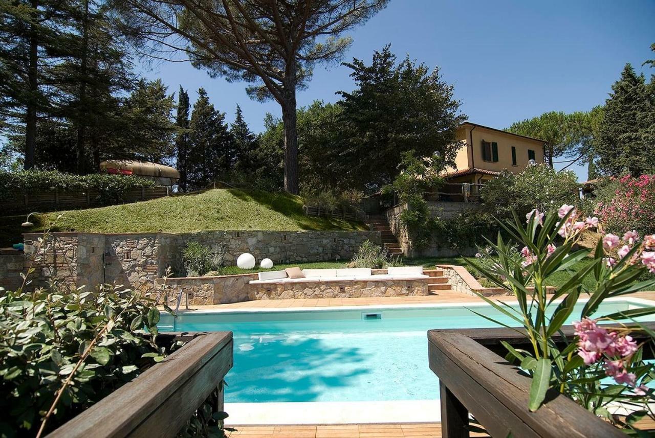 Stunning Country House Overlooking Tuscany Hills Lorenzana Zewnętrze zdjęcie