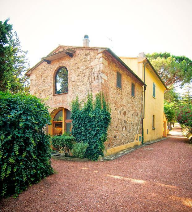 Stunning Country House Overlooking Tuscany Hills Lorenzana Zewnętrze zdjęcie